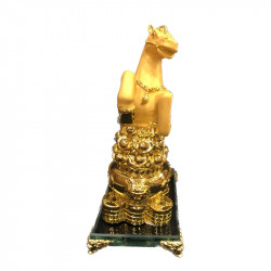 ม้ามงคลยกขา ม้านำโชค บนกระถางทอง วัสดุเรซิ่นสีทองพ่นทราย ฐานแก้ว สูง 8 นิ้ว, ฮวงจุ้ย (Feng Shui Products)