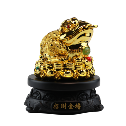 กบคาบเหรียญทอง สามขา หลัง 7 ดาวสีแดง บนกองทอง วัสดุเรซิ่นสีทอง ฐานหมุน สูง 5 นิ้ว, ฮวงจุ้ย (Feng Shui Products)